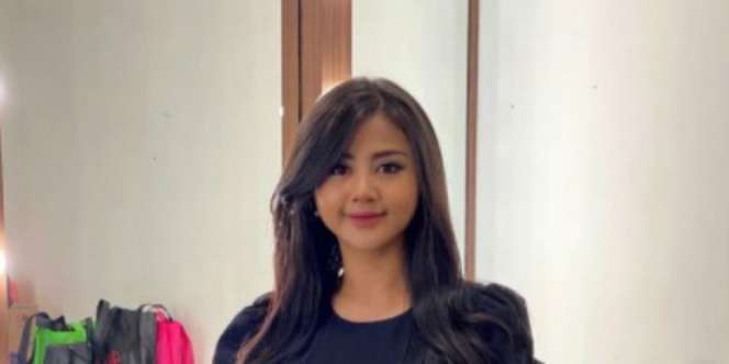 Tania Ayu Tulis Kalimat Bijak, Netizen Beri Balasan Sinis