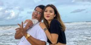 Mesranya Hotman Paris Bareng Selebgram Bali