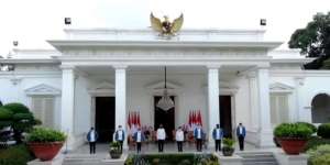 Daftar Tunggangan Mewah Menteri Baru Jokowi