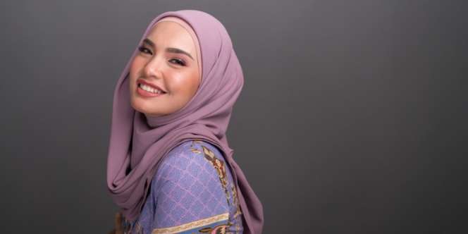 Inspirasi Gaya Hijab Glam untuk Pesta