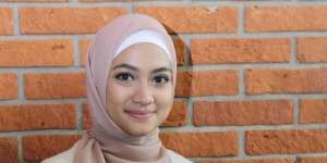 Mirip Banget! 5 Potret Puput, 'Kembaran' Ayudia Bing Slamet