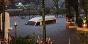 Bandung Diguyur Hujan, Jalan Pasteur Banjir Parah
