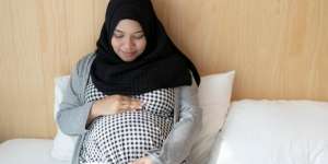 Tata Cara Sholat bagi Ibu Hamil