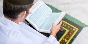 Quran Surah Al Humazah Ayat 1-9, Khasiat dan Manfaatnya Bagi yang Mengamalkan