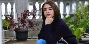 Tas Mewah Rp16 Juta Ini Hadiah Fans Sejati Buat Amanda Manoppo