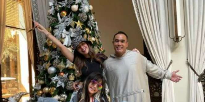 Ngeluh Sakit Seminggu, Tangan Nia Ramadhani Harus Dioperasi