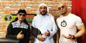 Gus Miftah Benarkan Foto Syekh Ali Jaber, Jepretan Perawat