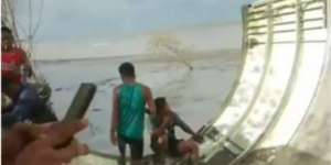 Warga Kotawaringin Heboh Temuan Potongan Besar Pesawat, Diduga AirAsia QZ8501
