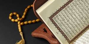 Manfaat Membaca Al-Quran Secara Rutin, Mendapat Pahala Berlipat Ganda