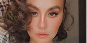 Agnez Mo Tolak Rp1 Miliar Tampil di Klub Striptis