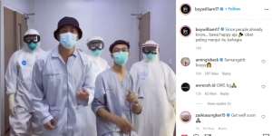 Positif Covid-19, Boy William Main TikTok Saat Dirawat