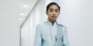 Transformasi Gaya Rambut Betrand Peto, Semakin Keren dan Stylish