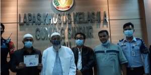 Begini Proses Kepulangan Abu Bakar Ba'asyir yang Bebas Hari Ini