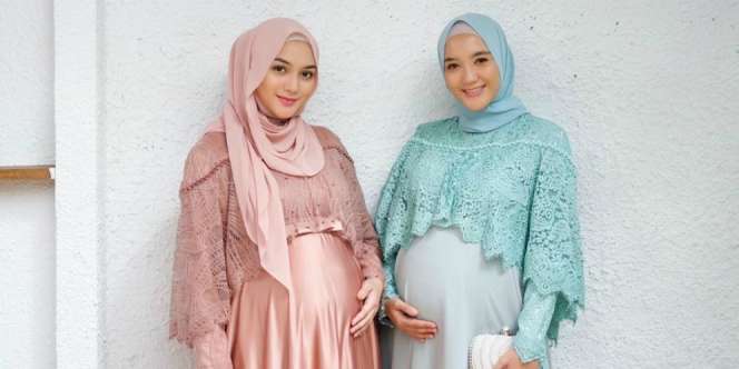 Kayak Kembar, Gaya Kompak Cira Kirana dan Erica Putri Momong Anak