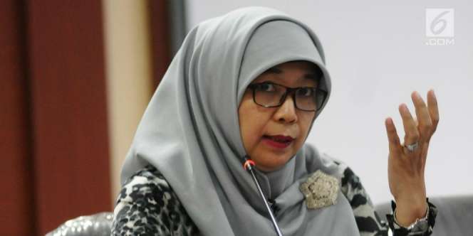 Jokowi Dikalahkan Sitti yang Sebut Wanita Bisa Hamil Jika Berenang di Kolam