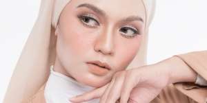 4 Penyebab Utama Munculnya Jerawat pada Alis