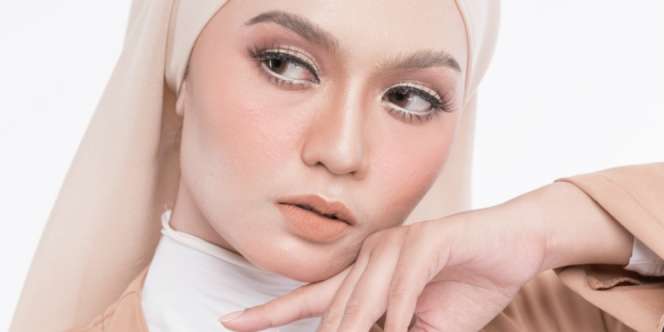 4 Penyebab Utama Munculnya Jerawat pada Alis
