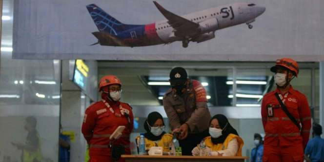 Tim Evakuasi TNI AU Turun Tangan Pesawat Sriwijaya SJ-182