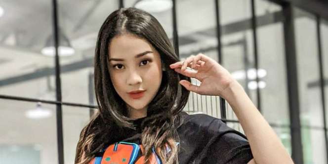 Wajah Disentuh dan Dipandangi Ariel NOAH, Anya Geraldine: `Dag Dig Dug`