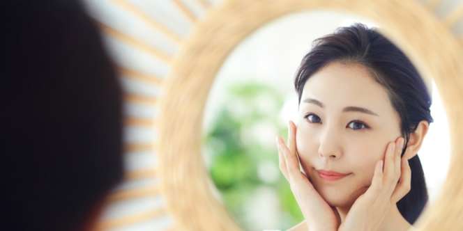 Lakukan 4 Hal Ini untuk Memenuhi Resolusi Kulit Glowing