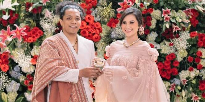 8 Fakta Pernikahan Arie Kriting-Indah Permatasari yang Buat Ibunda Murka