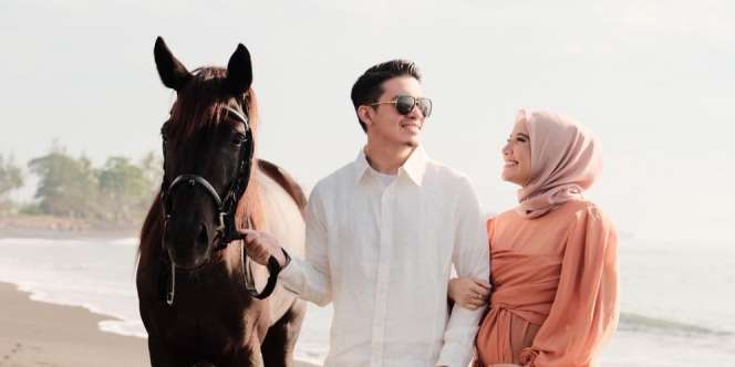 Zaskia Sungkar Operasi Geser Rahim Agar Bisa Hamil