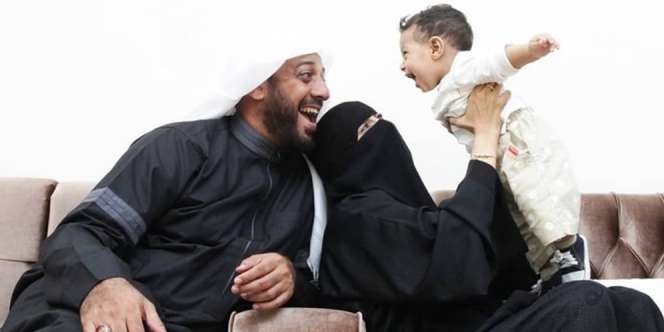 Pesan Menyentuh Syekh Ali Jaber Bagi Wanita Tak Berhijab & Orang yang Melihatnya