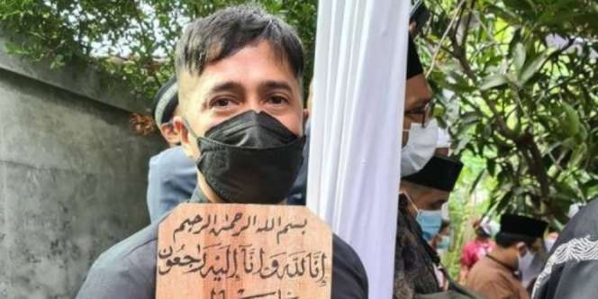 Tangis Irfan Hakim untuk Syekh Ali Jaber