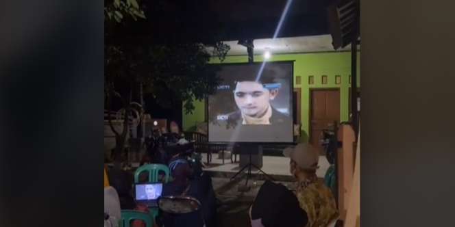 Kocak! Hajatan Nikah Berubah Jadi Acara Nobar Ikatan Cinta