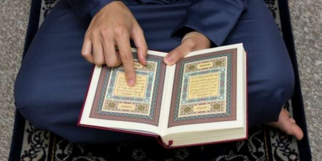 Surat Al Kafirun Beserta Artinya, Ayat Tentang Toleransi Beragama