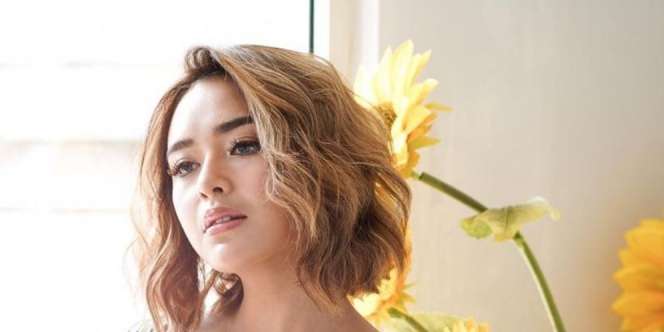 Ibunda Ungkap Maksud Ucapan Amanda Manopo Pernah Menikah di Usia 18 Tahun