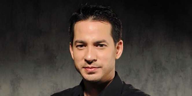  Ari Wibowo Mengaku Tak Pernah Sholat Saat Muslim