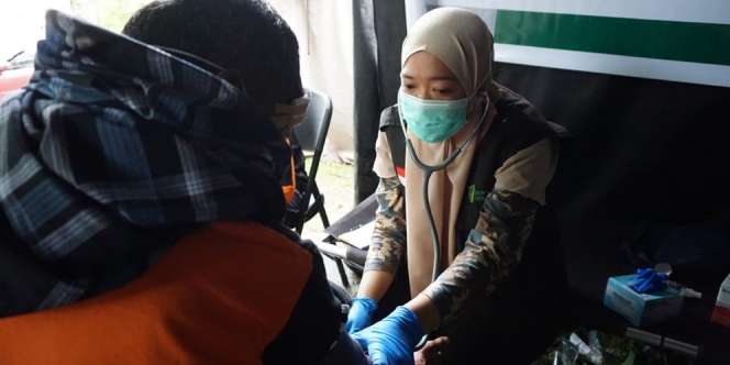 Selain Sigap Evakuasi Korban Gempa Majene, DMC DD Hadirkan Layanan Kesehatan