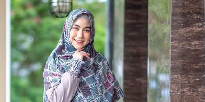 Anisa eks Cherrybelle Luncurkan Sepatu Syar'i, Seperti Apa?