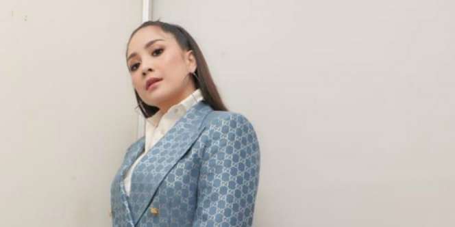 Berbusana Transparan, Total Outfit Nagita Sampai Rp200 Juta