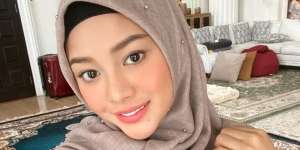 Bergamis Marun, Cantiknya Aurel Hermansyah Bikin Atta Terpesona