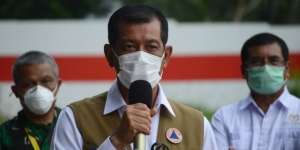 Doni Monardo Positif Covid-19: `Saya Yakin Saat Lepas Masker & Makan`