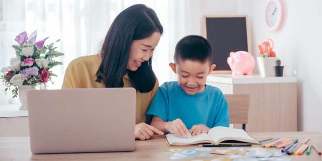 Saatnya Anak Belajar Etika Transportasi Umum dan Rambu Lalu Lintas, Yuk