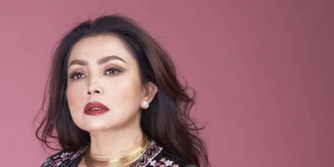 Sepedaan, Mayangsari Dikawal Bodyguard