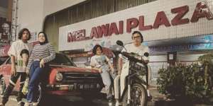 Pemotretan 5 Seleb dengan Konsep Retro, Kece Abis!