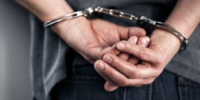 Polisi: Wanita Pelaku Video Tak Senonoh di Halte Senen Terima Bayaran Rp22 Ribu