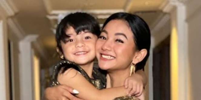 Terkenal Jadi Reyna Bocah Menggemaskan di Ikatan Cinta, Ini Sosok Fara Shakila