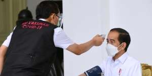Vaksinasi Untuk Masyarakat Diharapkan Bisa Dimulai Bulan Depan