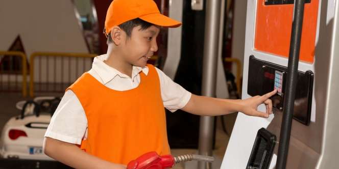 Bantu Jawab Rasa Penasaran Anak, Benarkah Setiap Kendaraan Beda Bahan Bakarnya?