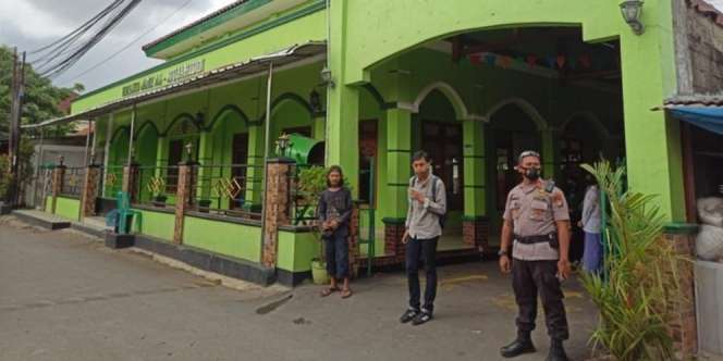 Usai Sholat Sunah Jelang Subuh, Imam Masjid di Depok Ditodong Pisau