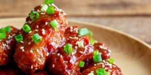 Cerita Kenikmatan Ayam Goreng Korea Berlumur Bumbu Khas