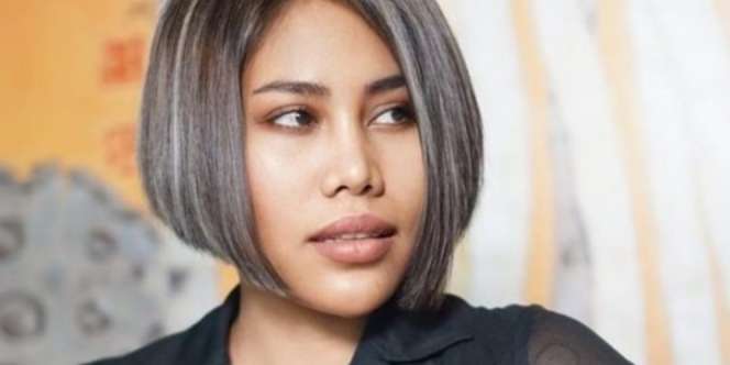 Penampilan Terbaru Bikin Melongo! Evi Masamba Bongkar Rahasia Rapikan Gigi