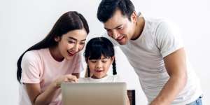 Asah Kreativitas di Rumah, Yuk Dampingi Anak Nonton Program Belajar di Rumah