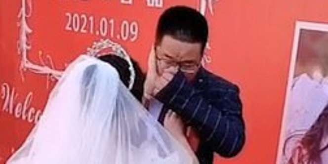 Pilu! Pengantin Pria Nangis Minta Maaf ke Istri karena Tak Satupun Tamu Datang