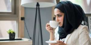 4 Dampak Buruk Minum Teh Hijau Sebelum Makan